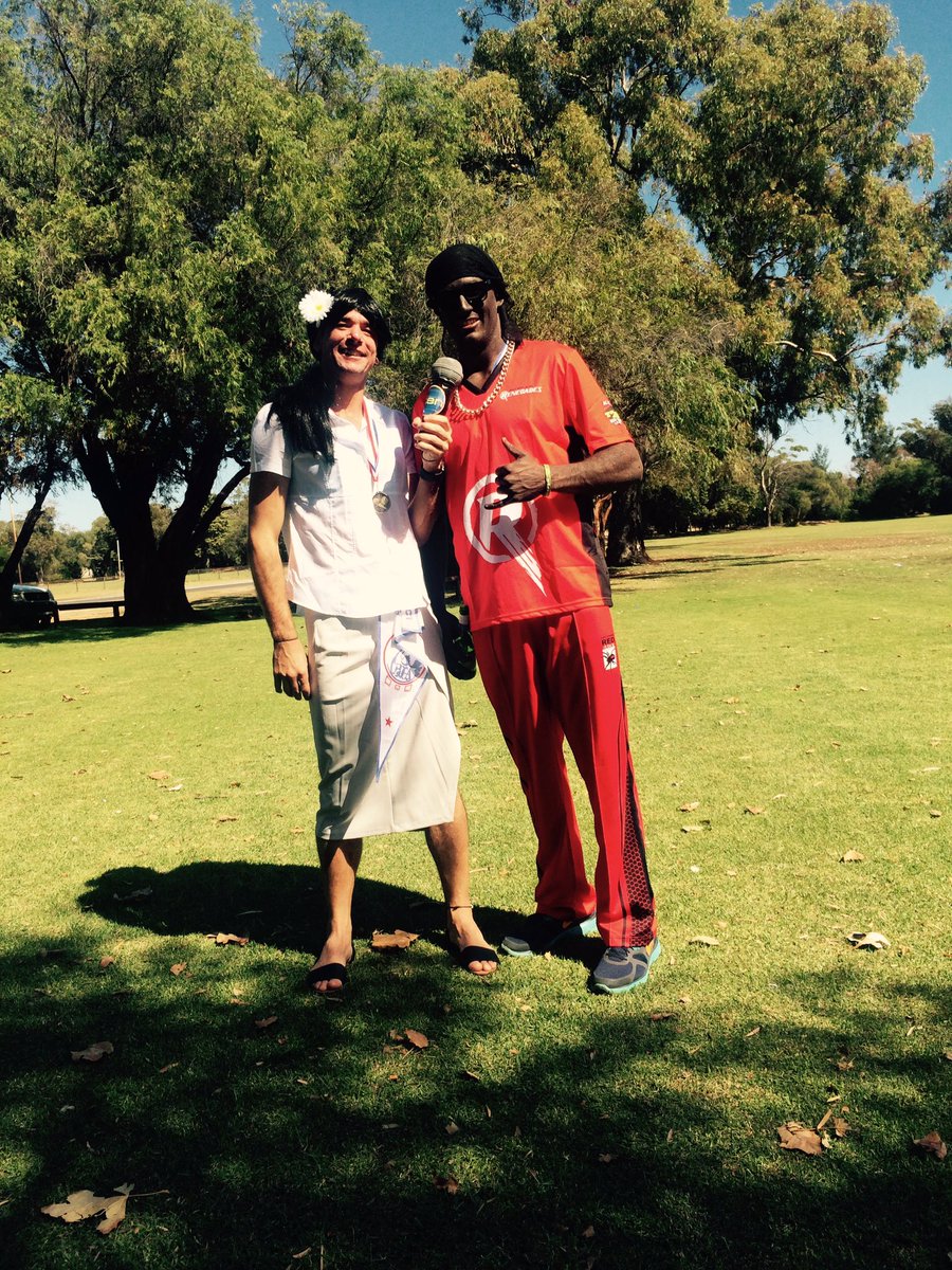 rossknoll28's tweet photo. #dontblushbaby @Mel_Mclaughlin @henrygayle https://t.co/foacyJD97j