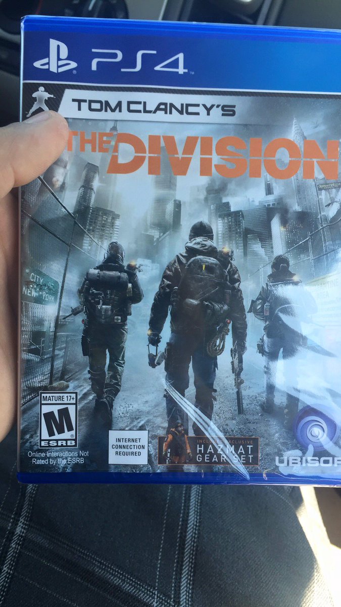 vicdizzl3's tweet photo. Just got it today and it is awesome but mike can suck a fat one#thedivision https://t.co/xvuucZsTnb