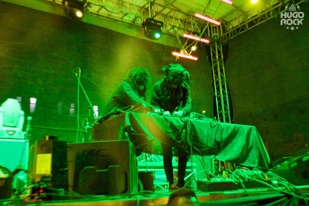 hugorockstar's tweet photo. Buen show con @thewookies en el #CeroGrados #Toluca, se puso bueno el #Electro #TheWookies #HugoRock https://t.co/LPjiyA7wRP