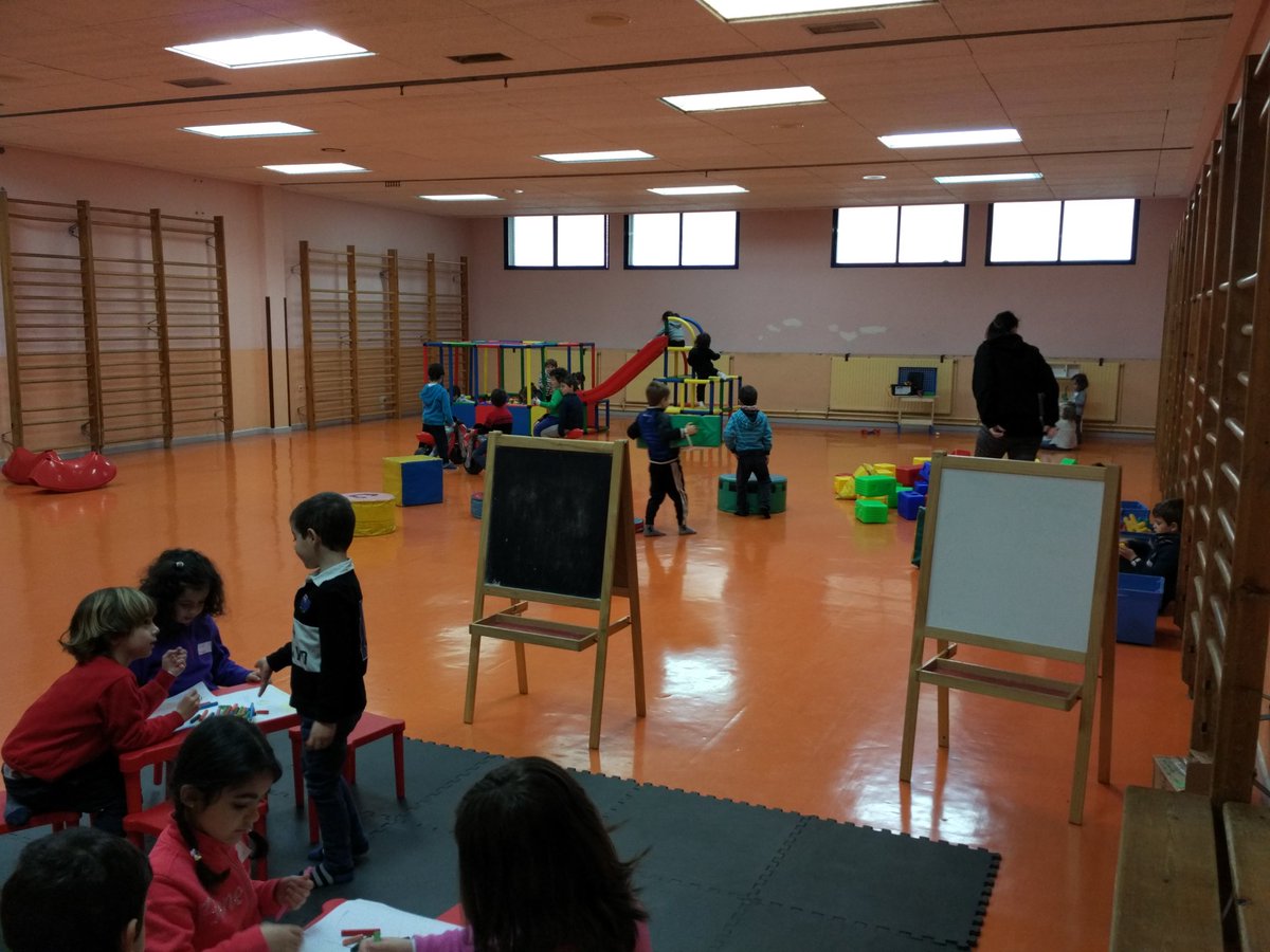 dxtmarias's tweet image. 🎠🎡 Ya estamos en marcha! #PIM16 Nuestros chicos y chicas empiezan la mañana disfrutando a tope