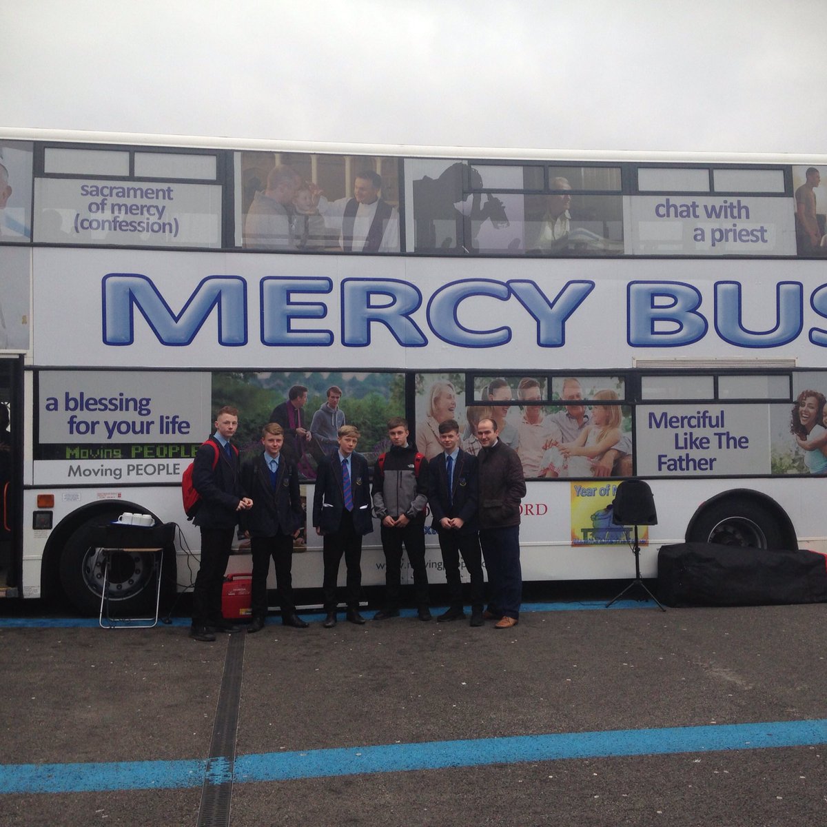 olsjre's tweet photo. The Mercy Bus has been here for 10 mins and already we are seeing special moments #NextStopMercy https://t.co/GUWBbIAZe3