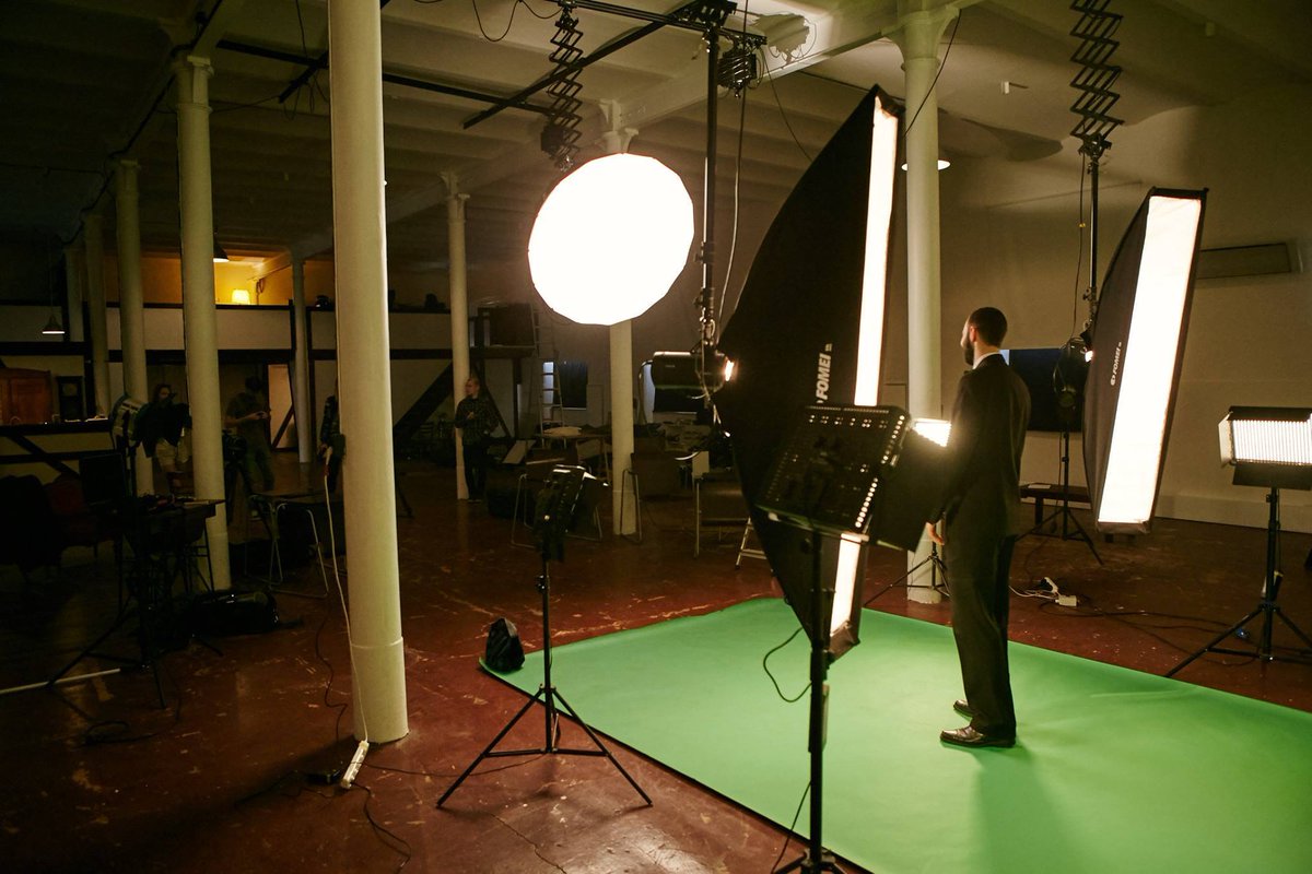 lurityofficial's tweet photo. behind-the scenes of #Lurity, A.I.-based interactive #shop window https://t.co/D70NdJKlBE