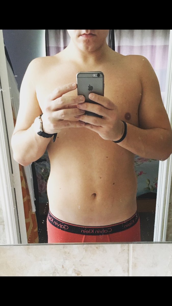 DannyMack23's tweet photo. It's been the hardest year of my life but I've done it down from 21 stone to 14 stone 6! #Dedication #GYM #lifestyle https://t.co/Kux2IaHN5J