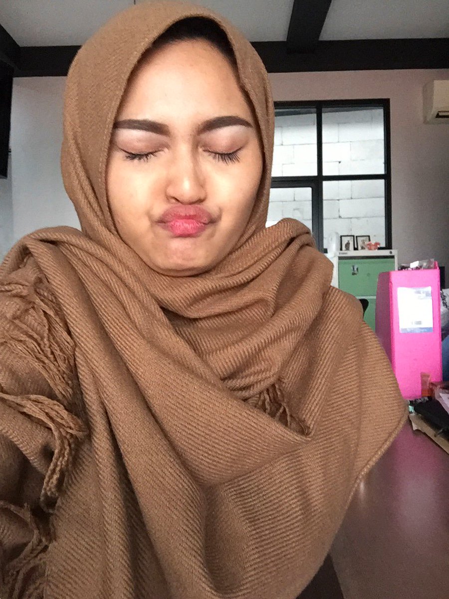 iNatalieCole's tweet photo. Jikalau aku berhijab. https://t.co/C39yvG6odF