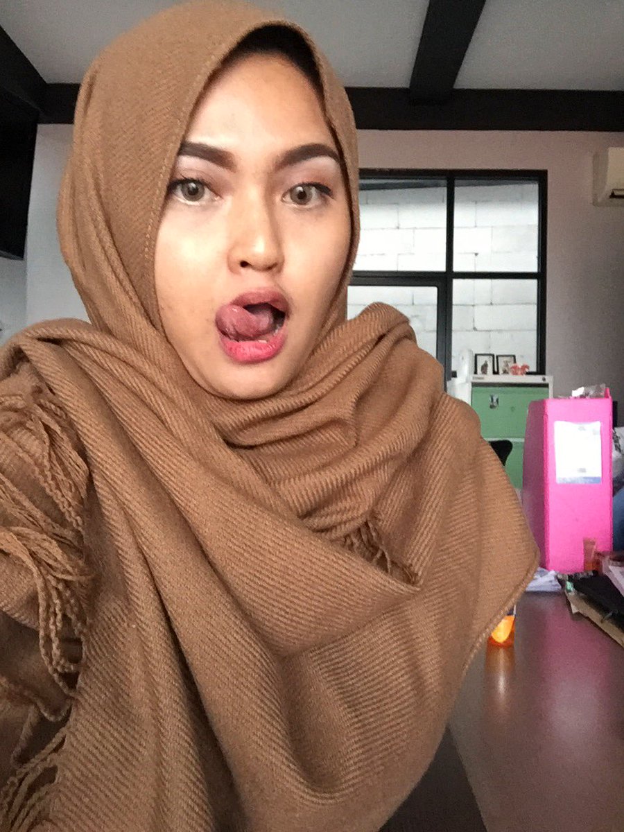 iNatalieCole's tweet photo. Jikalau aku berhijab. https://t.co/C39yvG6odF