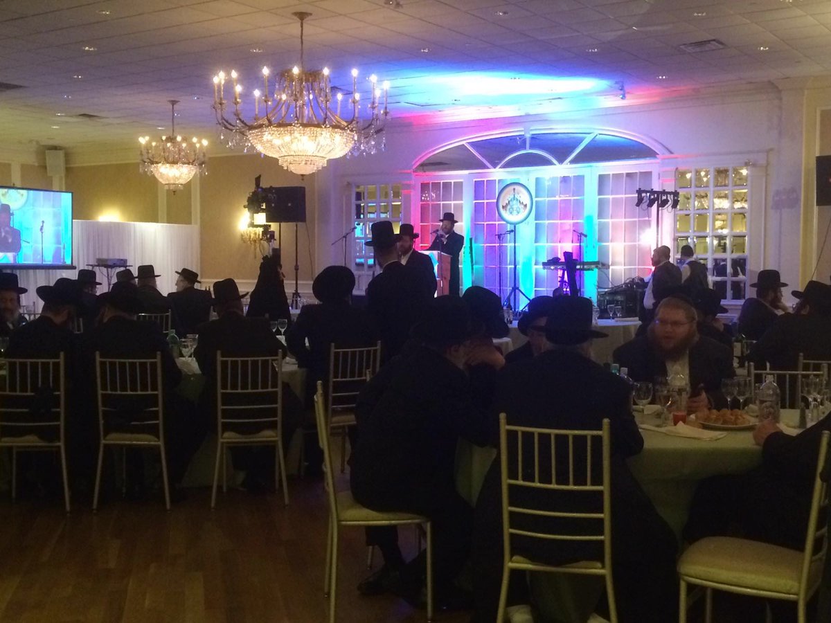 WHatzolah's tweet photo. Tonight's Hatzolah appreciation event for all Williamsburg members who are available 24/7 round the year @WHatzolah https://t.co/C6Ot3JikXO
