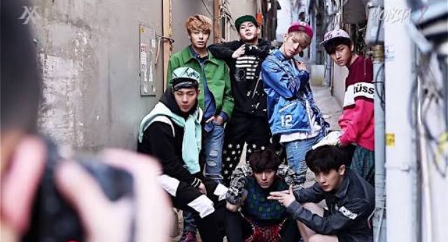 toplist_RTV's tweet photo. K-Pop Lovers! Sesaat Lagi Hanya di @langitRTV https://t.co/46GRDIIg1n