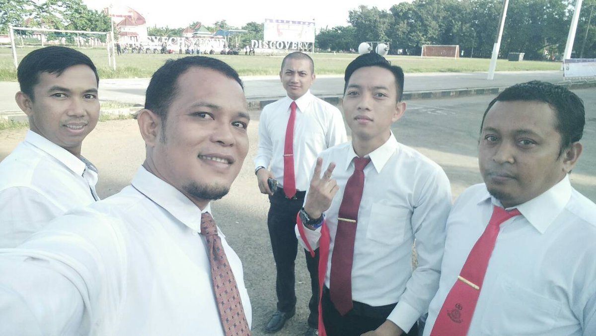 Daeng_Lau's tweet photo. APEL BESAR PELOPOR KESELAMATAN BERLALU LINTAS 🚔👮👍#PeloporKeselamatanBerlaluLintas #PolresGowa #dregd https://t.co/ZxZJSzPD7b