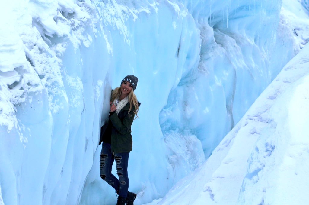 shelbyyyydawn's tweet photo. Alaska is like my best friend. Beautiful and unique ❄️ #goodbyealaska https://t.co/vcpAXeUKDH