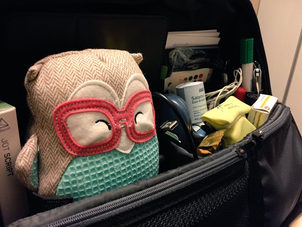 LeeFallin's tweet photo. Pip and I are on the way to Edinburgh. #BJLPip @HullUni_Library https://t.co/iMiKr3xSMd