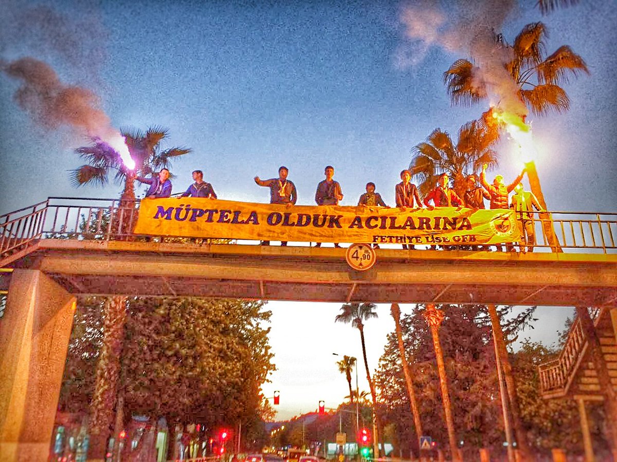 FENERBAHÇEMİZ UMMADIK ANDA GELEN TÜM SEVİNÇLERİMİZ!