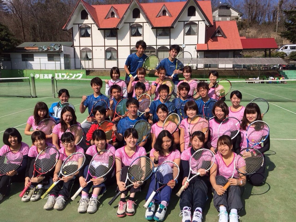 横浜市立大学医学部硬式テニス部 Pa Twitter ちなみにこのロブィングという宿 松岡修造さんの炎の体育会tvでも使われている超有名なテニスリゾートなんです 男子部の春合宿はきつーいトレーニングメインなのですが きついきついボヤきながらもとても良い雰囲気で