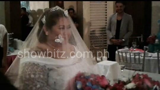 showbitzph's tweet photo. Boobsie, kasal na sa kanyang longtime lesbian partner. (DETAILS: https://t.co/f64ckeJTj5) https://t.co/y8AIkMND7m