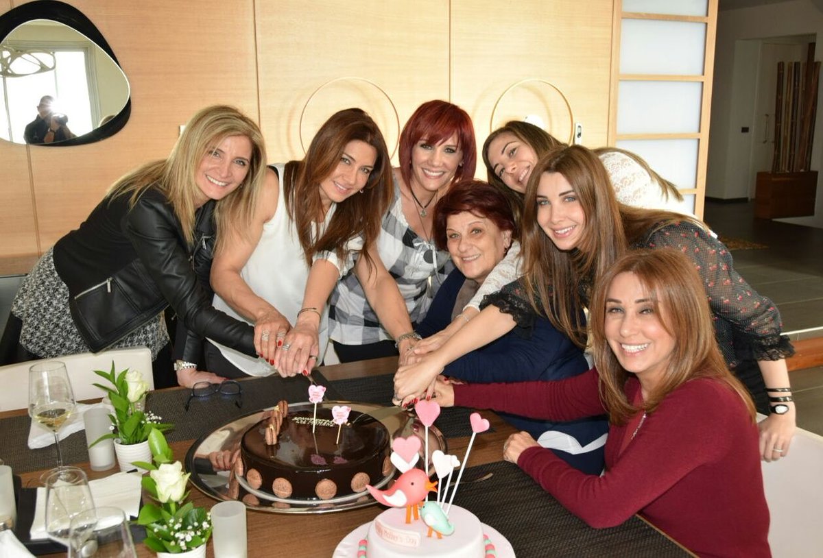 NancyAjram's tweet photo. It's Mother's day.. let's celebrate 💐🌷🌸 https://t.co/cQhzCxruw4