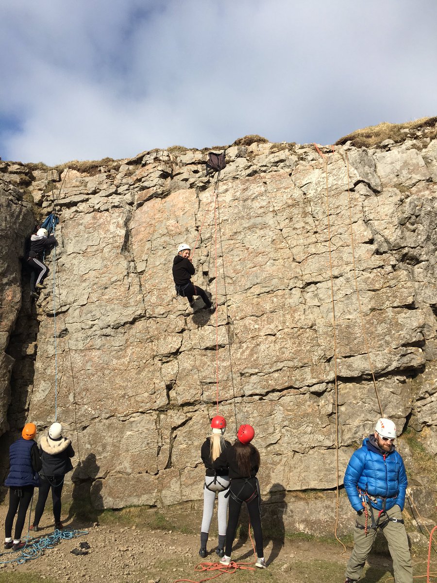 TeamStRoberts's tweet photo. Saturday fun - Even did some climbs completely blindfolded! #TrustingEachOther #MissFowlersGroup #SmashedIt https://t.co/nHkyy4zq69