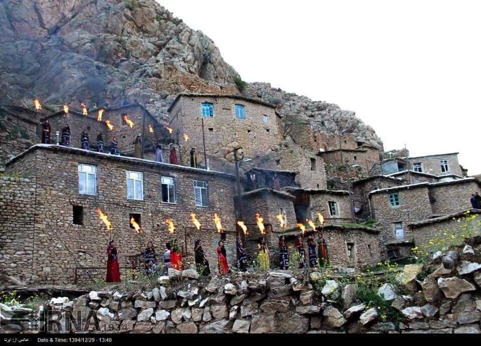 Direnişe Özgürlük Halayını çeken tüm Halkarın NEWROZ Bayramını kutlarız. Newroz Pîroz Be!