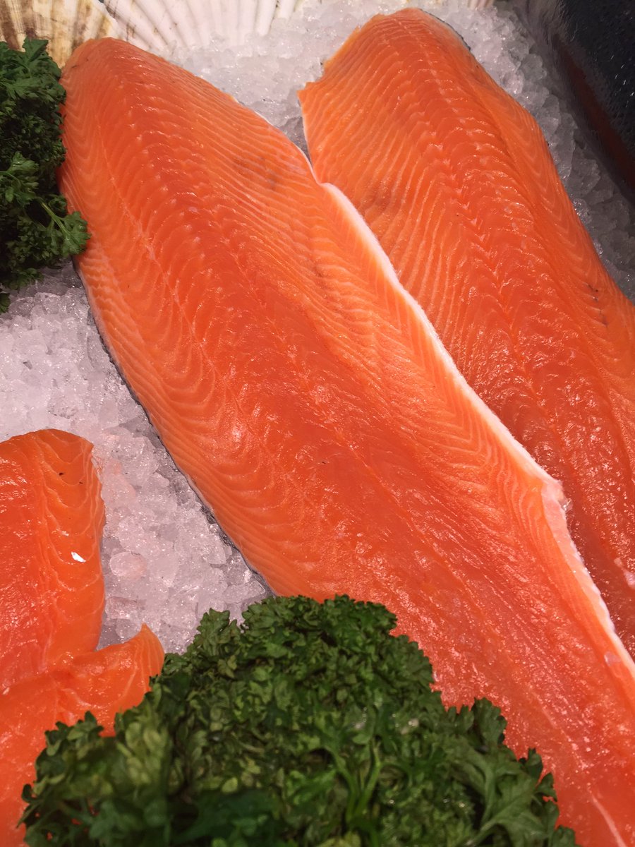 HookedFish1's tweet photo. It's Easter week 🐰🐥🐣🎉 get your orders in now people. #goodfishfriday #easterjointsunday @ilovemonton #Hooked🎣 https://t.co/XBJ8x84dK8