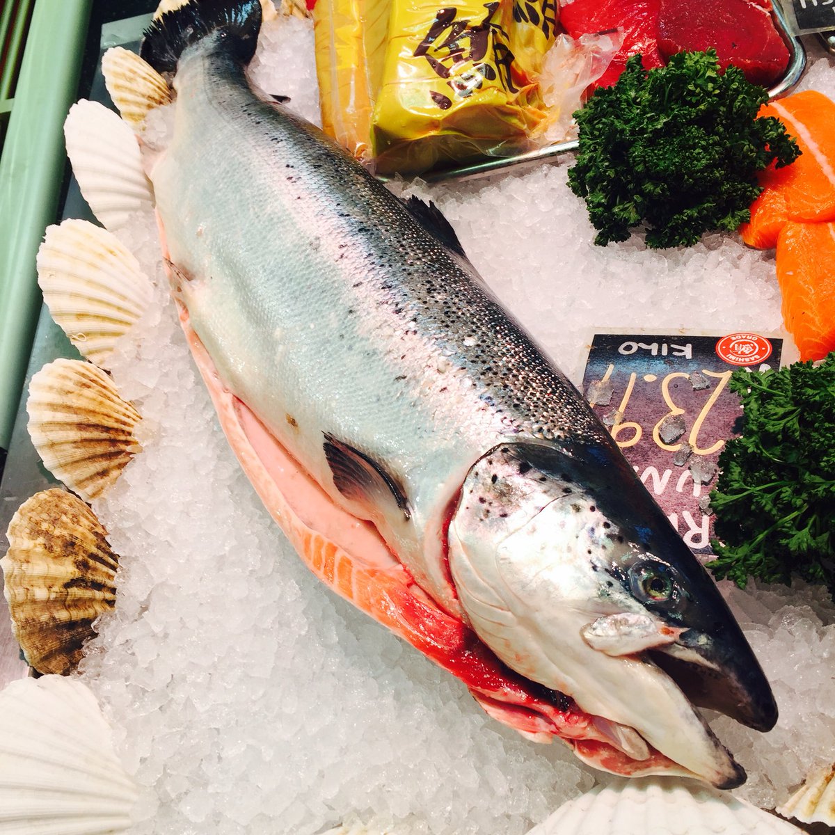 HookedFish1's tweet photo. It's Easter week 🐰🐥🐣🎉 get your orders in now people. #goodfishfriday #easterjointsunday @ilovemonton #Hooked🎣 https://t.co/XBJ8x84dK8