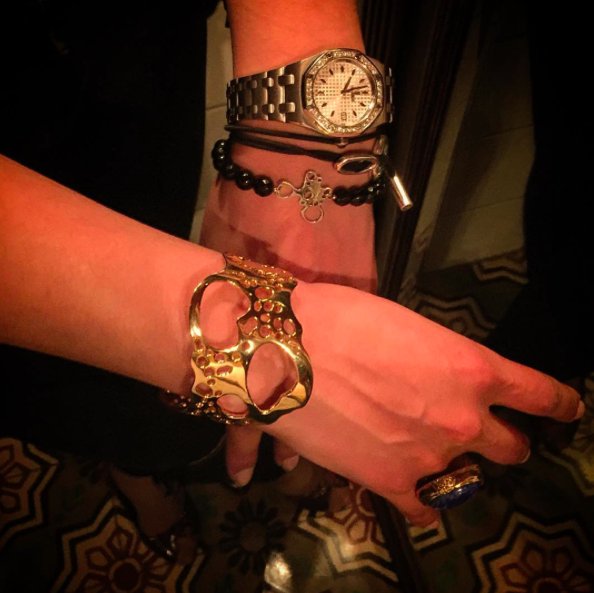 MarielleBYWORTH's tweet photo. Outfit of the night presented by Kenzz!
#MARIJOLI #Jewellery #Paris #hotelcostes #MATRECK #mixandmatch https://t.co/RtacvhOwA0