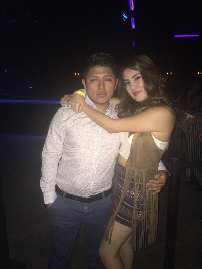jsanjuan73's tweet photo. What a wonderful night we had! #planBconcert @its_mayela https://t.co/75SlqWVIVk