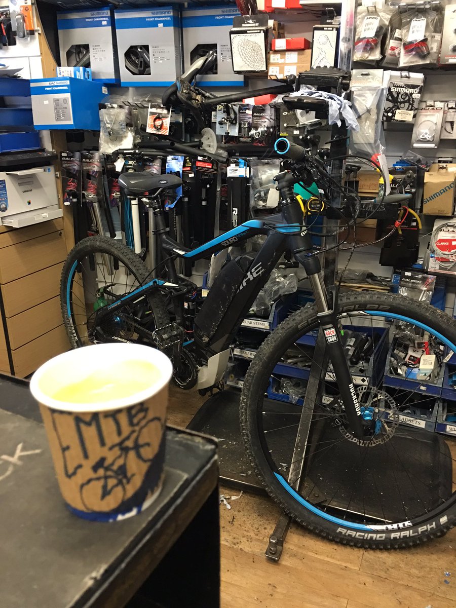 mailorderbikes's tweet image. #eMTB #servicetime #cyclelife #shoreham #sussex #electricbikestore #lovemyjob #morning #espresso #haibike
