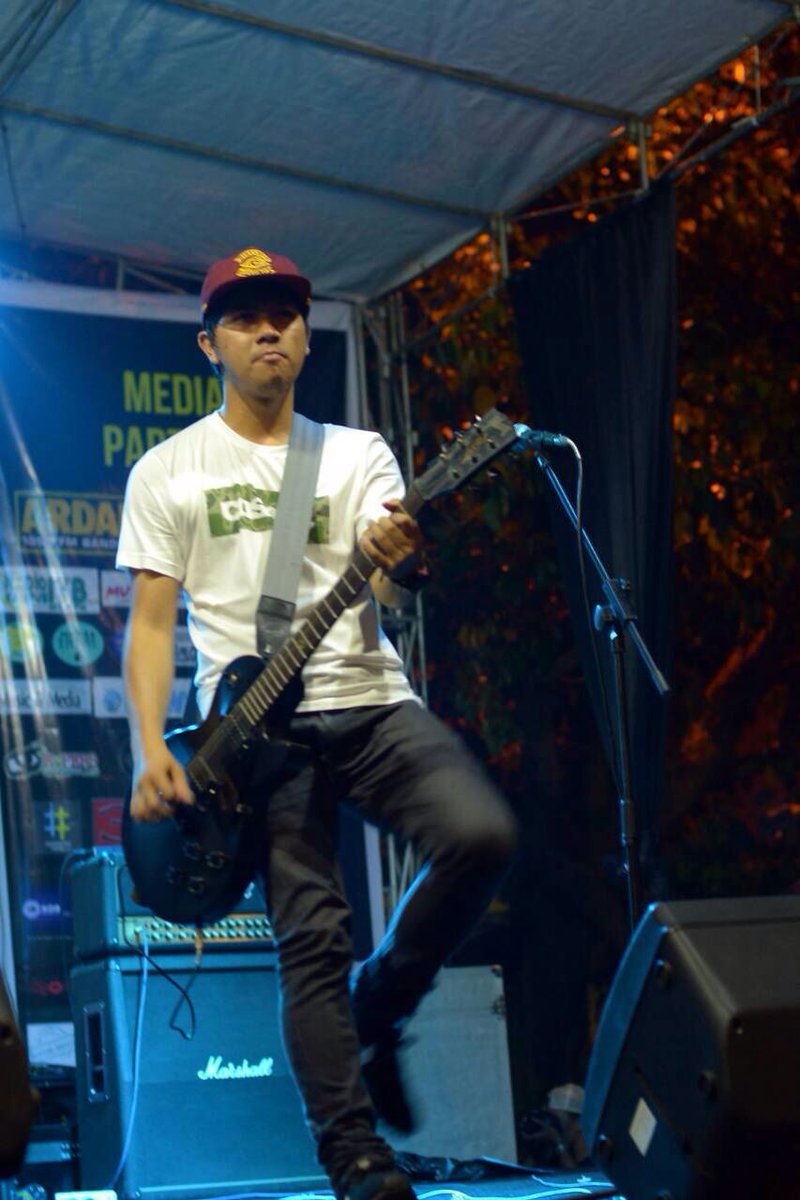 Cosmic Clothing tweet media