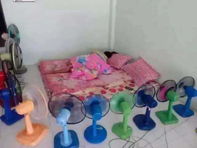 MMalikhi's tweet photo. Panas-panas ni, boleh la pakat-pakat try macam ni dekat rumah..HAHAHAHAHA. .
#kelipkelip.. https://t.co/FKKBMhbmYV