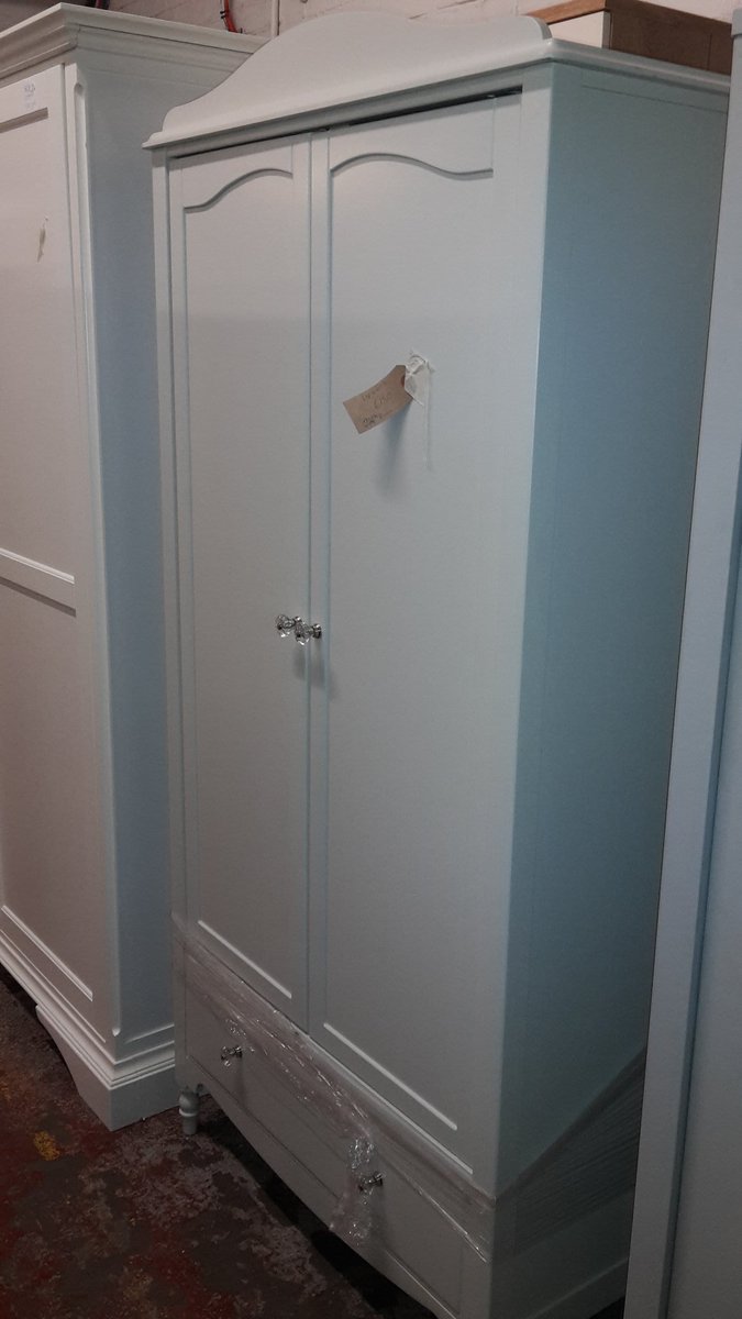 Refurnish tweet media