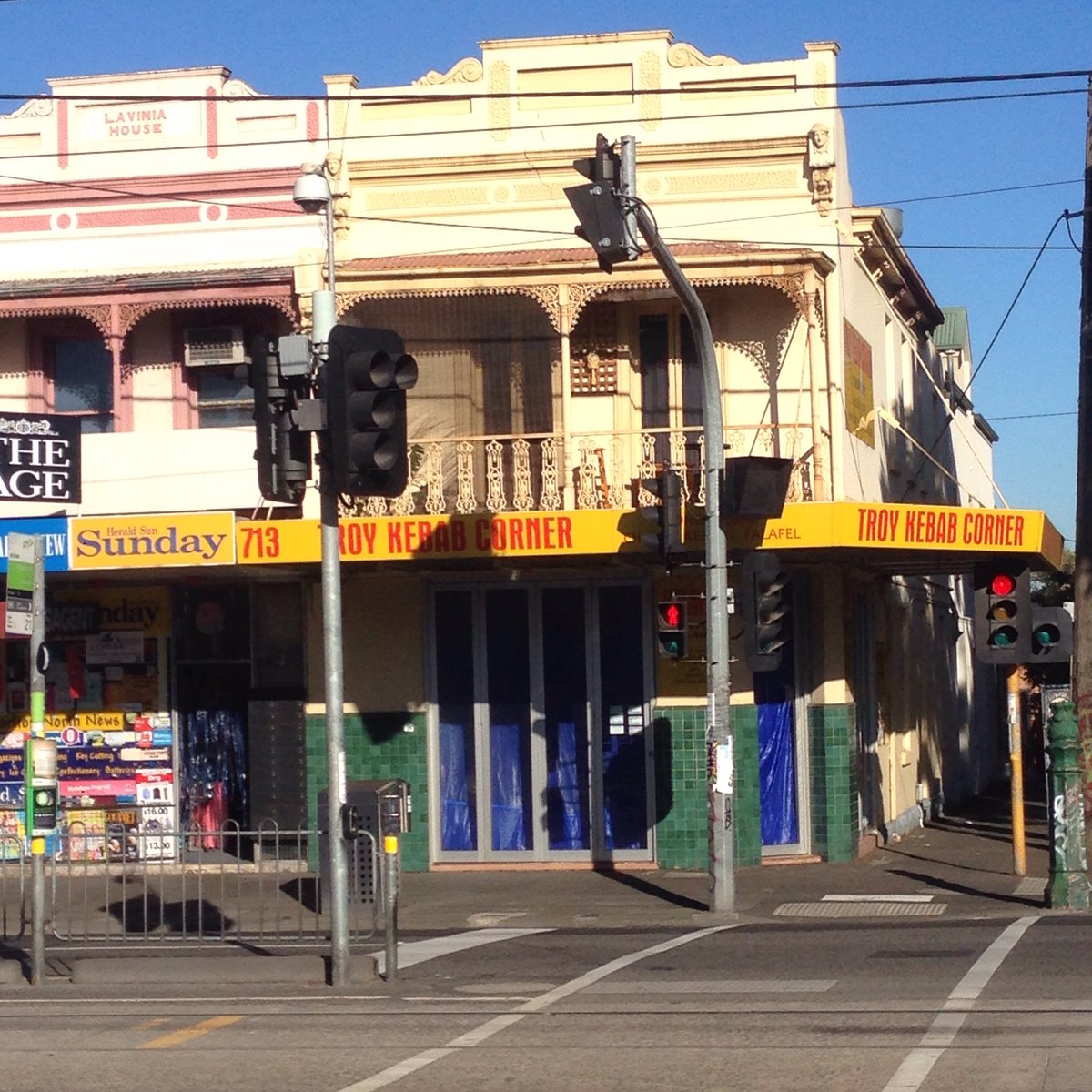 PT_notify's tweet image. RT @hipstergeddon: Troy Kebab Corner now closed #carltonnorth - yet another Nicholson St business gone.