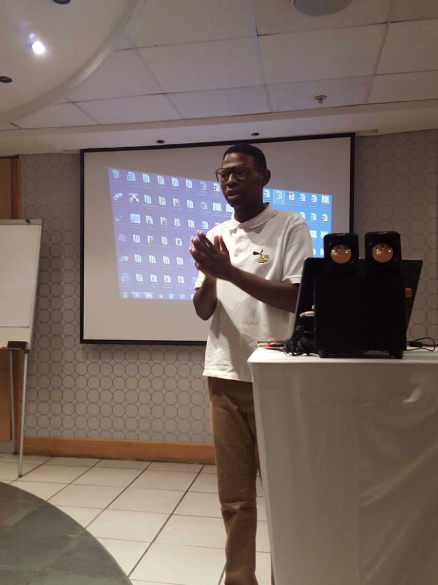 YouthManagersSA's tweet photo. #AlumniWorkshop @thami3t introduces the day https://t.co/S3ReQltog2