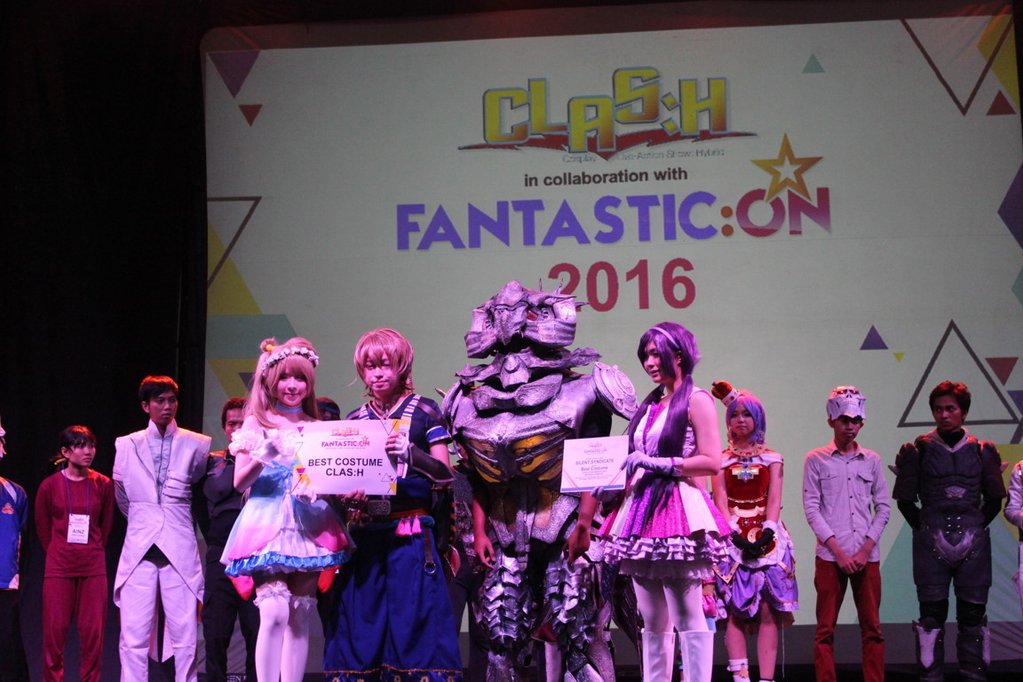 CosplayID's tweet photo. The Best Costume: Tim Silent Syndicate #Clash2016 #Jogja https://t.co/H73OcbHr8M