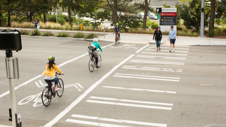 TransAlt's tweet image. NYers, tell the Gov, state lawmakers: the time for dedicated Complete Streets funding is now ow.ly/ZKD81