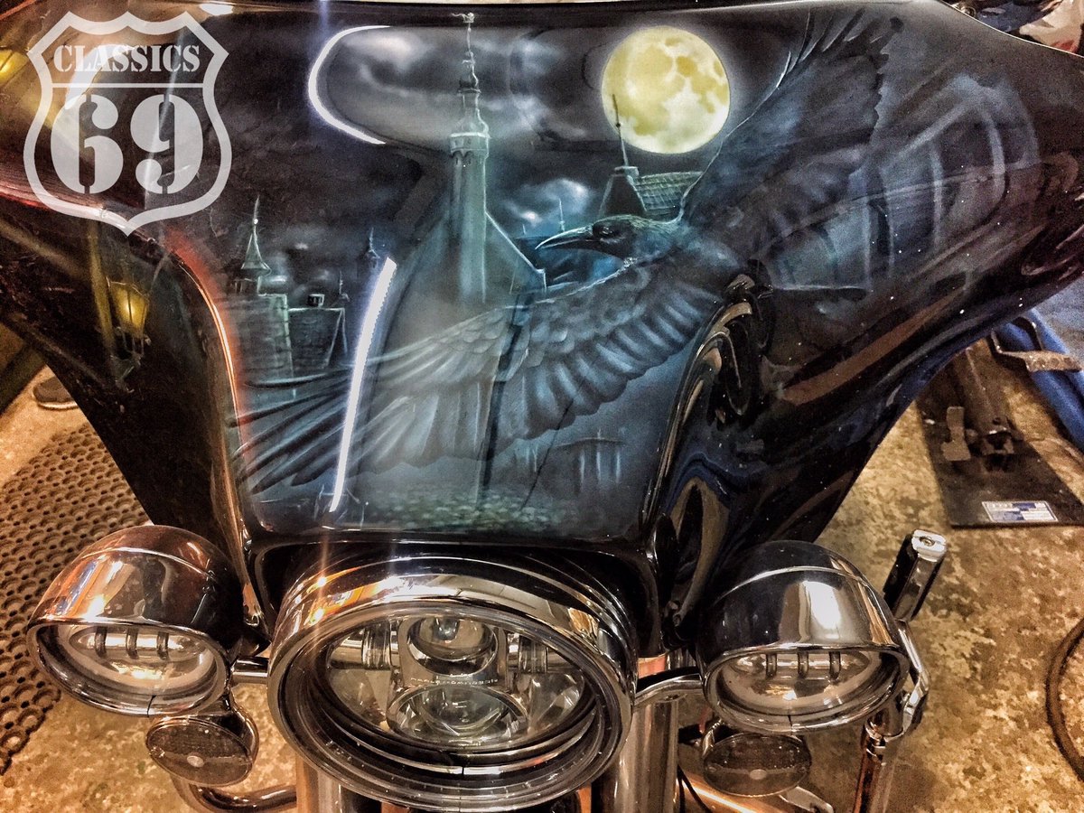 classics_69's tweet image. Свежая аэрография на электричке от Андрея Попова 
#69classics #custom #hd #HarleyDavidson #electroglide #paint