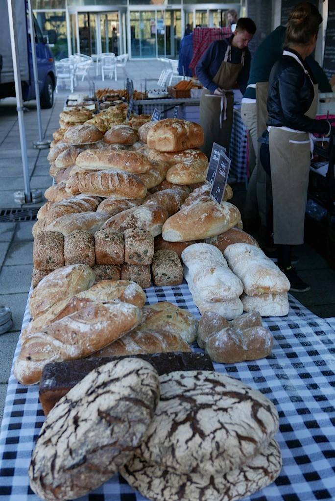 AngliaRuskin's tweet photo. Don’t forget about our Tasty Tuesday Street Market. Organic bread, pastries, steak salad boxes and fresh coffee! https://t.co/Q5KzQCDjYu