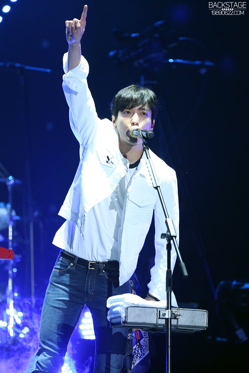 backstage_0622's tweet photo. [BACKSTAGE https://t.co/js2jGYqQ6V]
20160319 Come Together in 충칭 PART 1 18P #정용화 Uploaded https://t.co/O2zVcXHbFJ