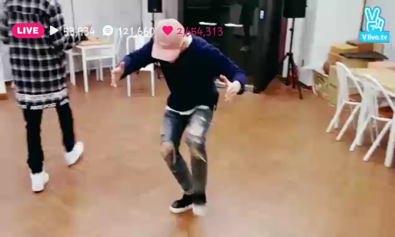 RJY_miw's tweet photo. ครอบครับ สุขสันต์ #SEVENTEEN #SVT300DAYS #SEVENTEENで妄想 #woozi 사랑해 지훈이 😘😘 https://t.co/tnqRCX1Hqv
