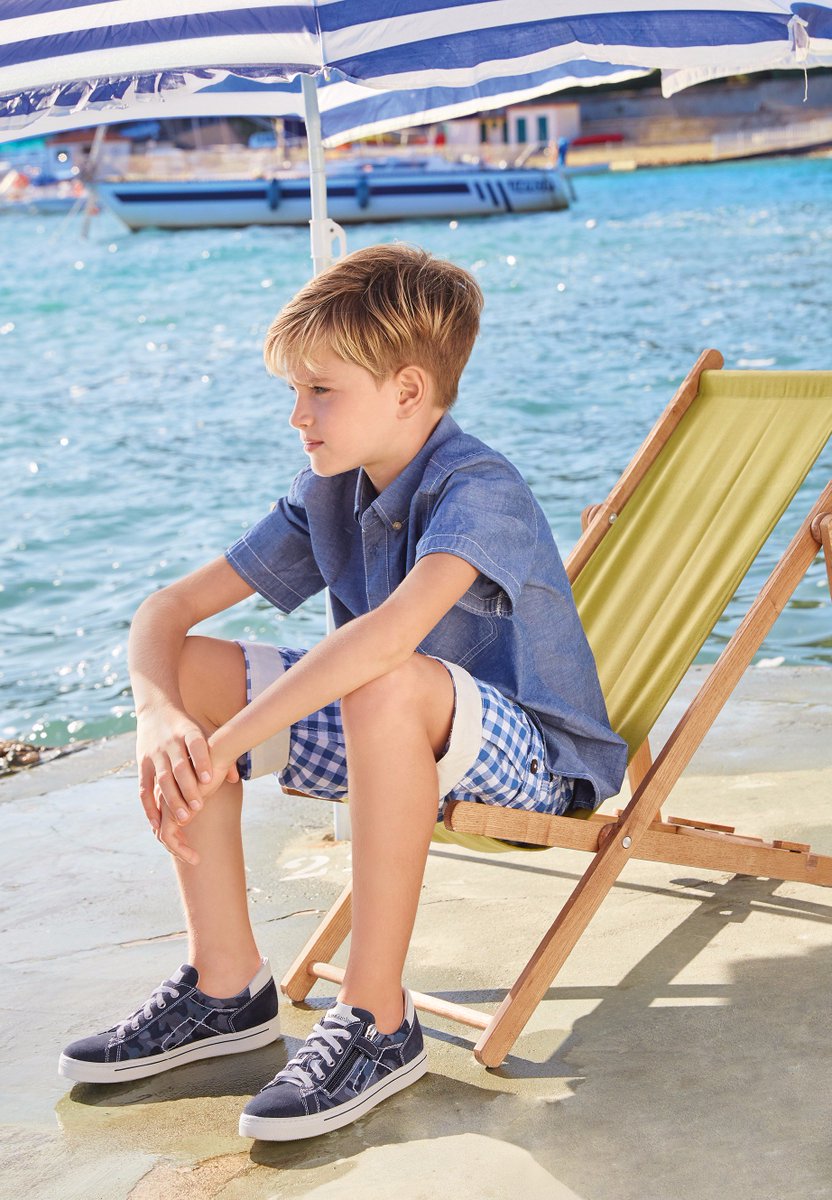 nerogiardini's tweet photo. Discover @NeroGiardini #Junior #shoes collection! #NeroGiardini #21marzo #scarpe #moda #fashion #teenscollection https://t.co/JrJbhJjEOP