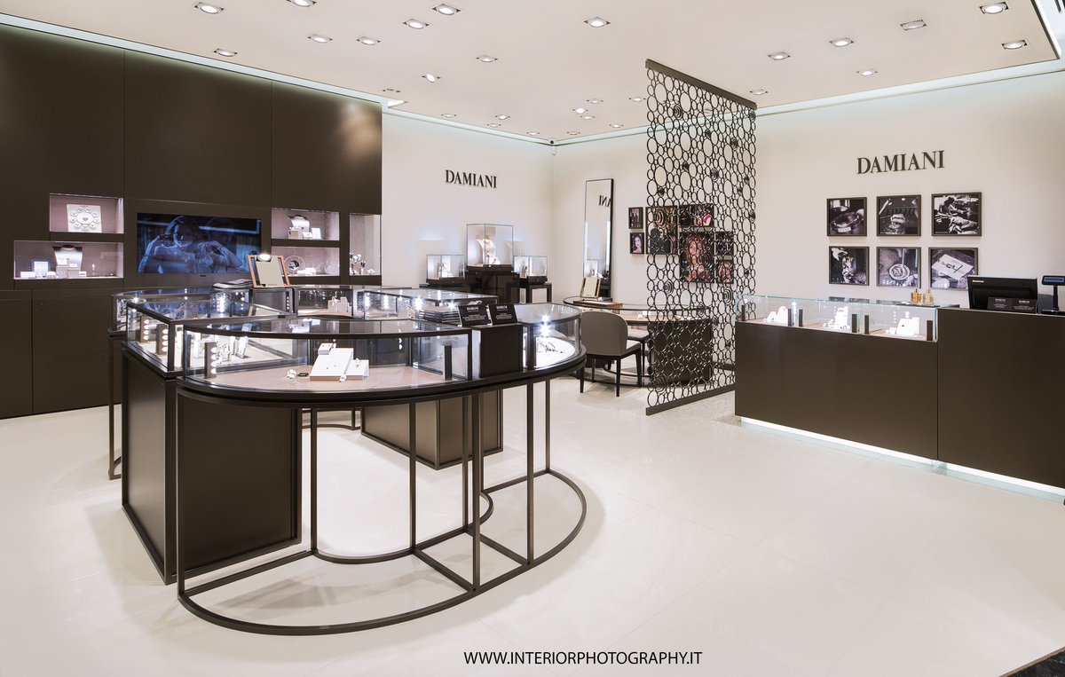 interior_ph's tweet photo. Servizi #Foto/#Video per #Negozi e #Boutique! https://t.co/NTYv4Gf0at  @interior_ph  #Interior #Damiani #Retail https://t.co/y4HbbbJU38