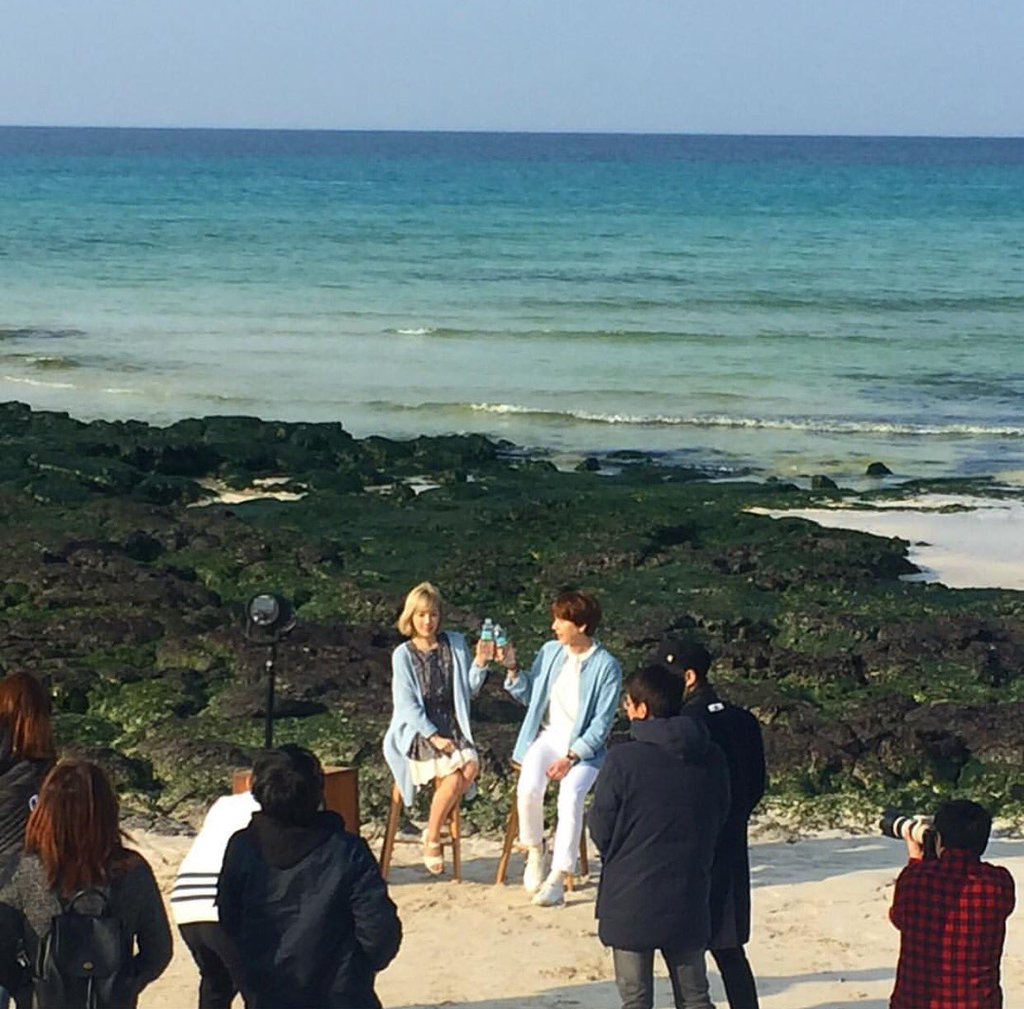 [PIC][20-03-2016]TaeYeon khởi hành đi đảo Jeju để quay CF cho thương hiệu nước khoáng "Samdasoo" vào chiều nay CeEP03yUAAAPuPk