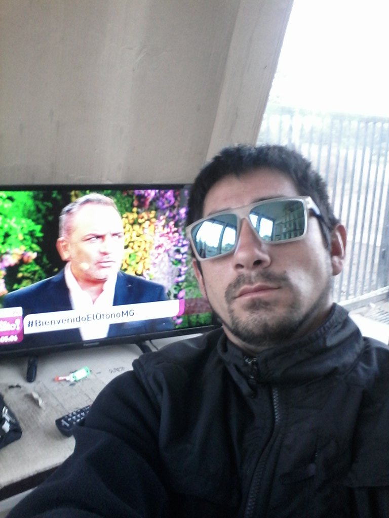 jara_adiel's tweet photo. @muchogustoMEGA aki en la pega viendo el matinal mas entretenido de televicion chilena los kiero gracias https://t.co/zY0A4WKZAT