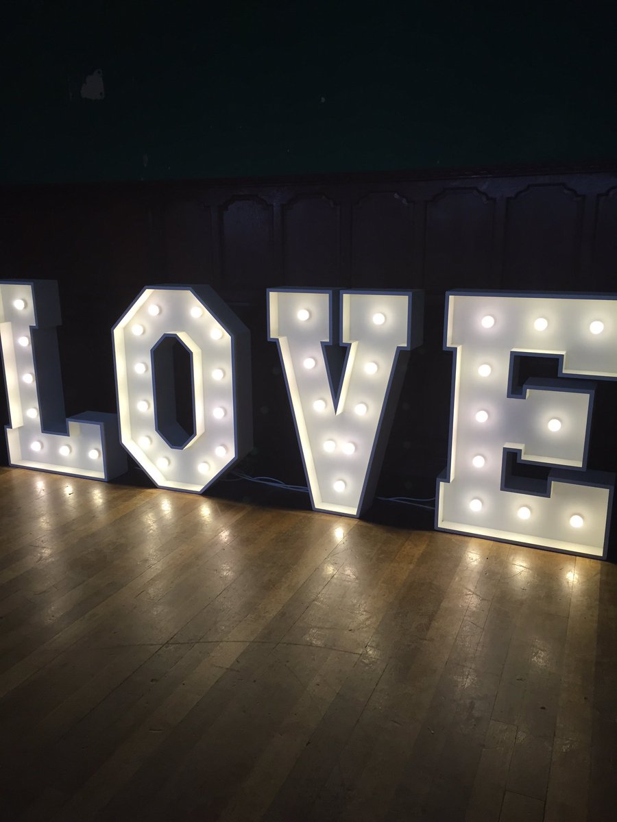 ButterfliesHire's tweet photo. It was all going on yesterday at @Barley_Wood Great to see the #Venue potential and meet great people! #TweetUp https://t.co/EzaTdHy0Cq