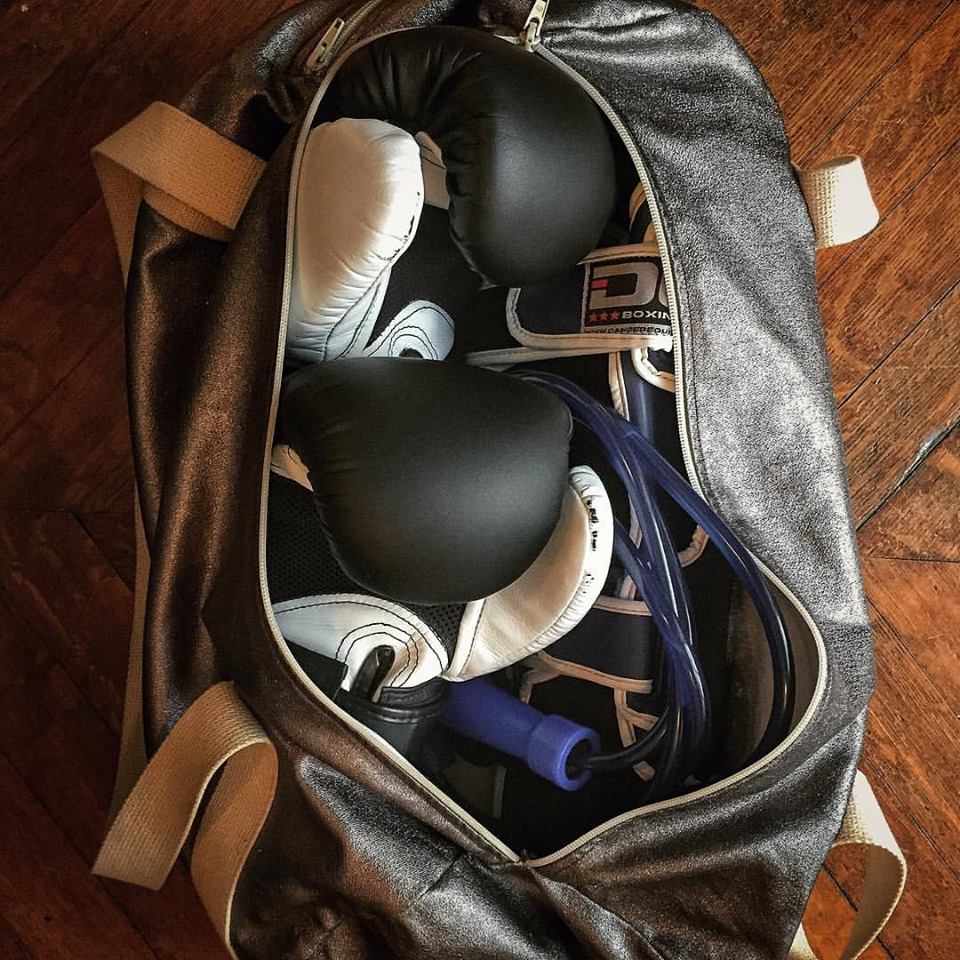 PureFoodFR's tweet photo. Le sac de sport est fait, on est définitivement prêt pour attaquer cette nouvelle semaine à fond ! #motivation https://t.co/zbihfAX3or
