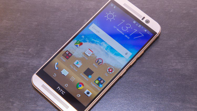 OZNEWSRU's tweet photo. Что нового будет в HTC 10? https://t.co/akQ55mUBM3 https://t.co/VUzgPlB2vb