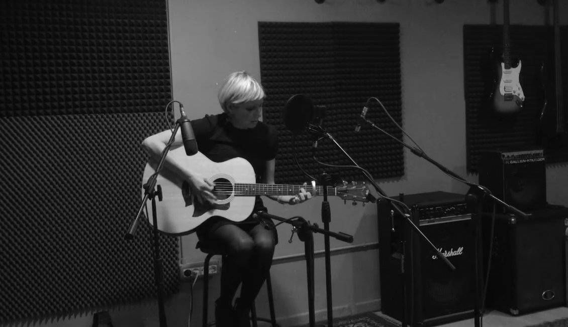 Strictly_Inc's tweet photo. #MusicNews Il nuovo #video LIVE di @chiararagnini "La Differenza": https://t.co/vJJ9psjBPQ https://t.co/eqaS5hC1i6