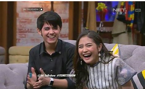 hanifumboh's tweet photo. Aduh ketawanyaaaa renyahhhhh 😂😂😂😍 @alysyarief @PrillyBie https://t.co/vDYuguTpK6