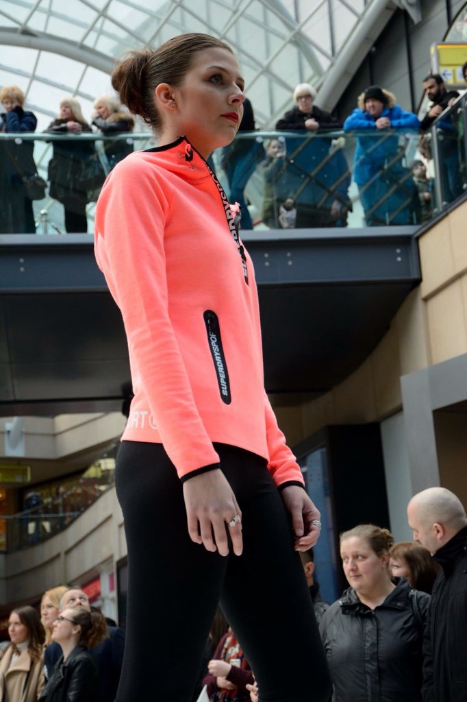 JessicaGibbon0's tweet photo. Me on the #Runway @TrinityLeeds #modelling @Superdry clothing #fashion #Leeds #sheffieldissuper #worksop https://t.co/O0yWfpEE9X