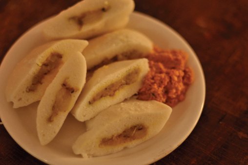 Morning! We've got stuffed idlis w/ chutney, &amp; an all new tropical summer salad! Order now: brekkie.in