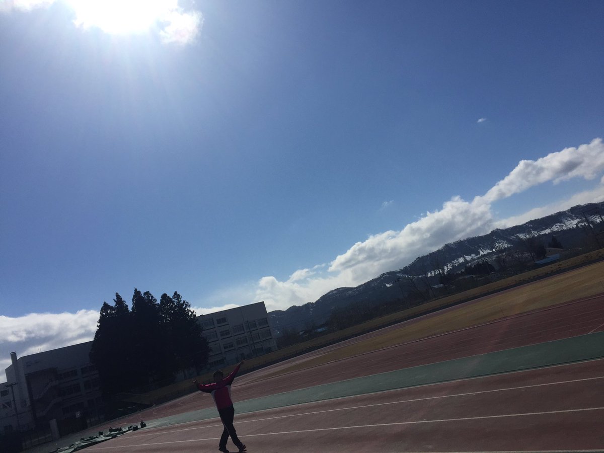 伊藤 輝 青い空を見上げてみてごらん ほら僕らは繋がってるんだ The Light 青い空 平井大 T Co 68gdhwenw1