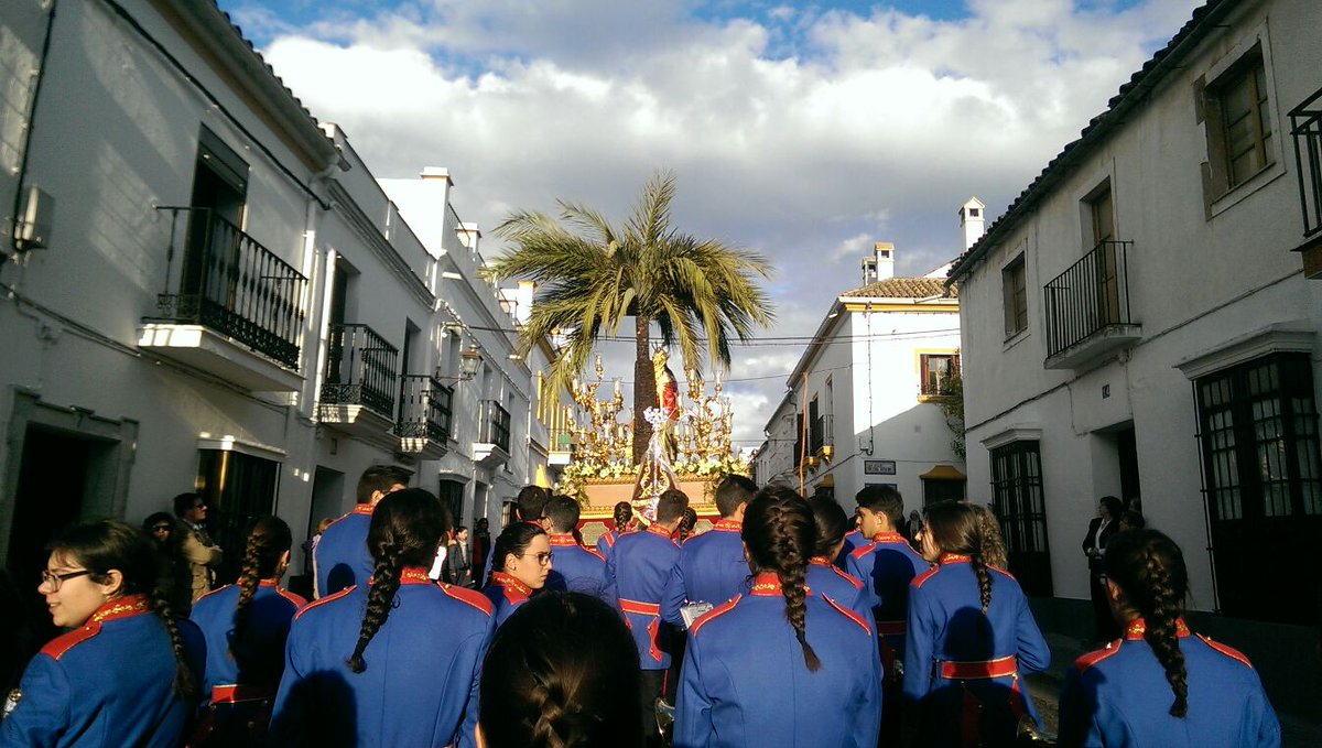 OJE_oficial's tweet photo. Participación de @AMMaestroSousa @ojejerez con el paso de Cristo Rey en su entrada Triunfal de Prado del Rey. https://t.co/H6Ur9hhLDk