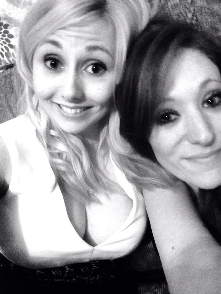 Official_Jade08's tweet photo. Miss this lady #nightout #thistimelastyear #takemeback https://t.co/YrruaEIj1o